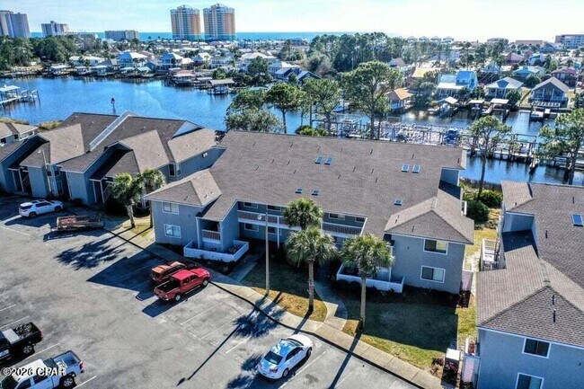 Foto del edificio - 8501 N Lagoon Dr