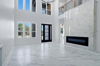 Building Photo - 400 Hideaway Ct