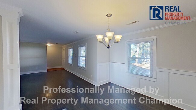 Foto del edificio - Updated 3 BD/2BA Home w/Spacious Rooms and Large Yard