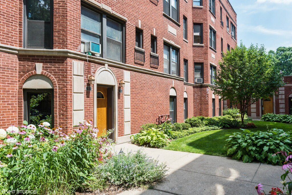 7017 N Wolcott Ave Unit 1, Chicago, IL 60626 Condo for Rent in