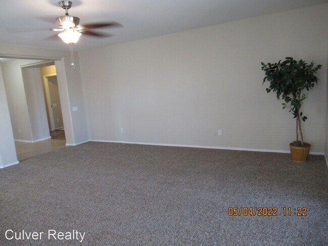 Building Photo - 3 br, 2 bath House - 1722 E Christopher St