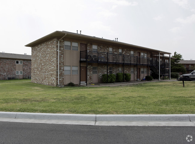 Building Photo - Plaza Hills East Apartments