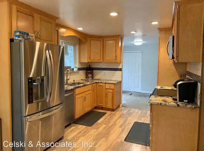 Building Photo - 3 br, 2 bath House - 4215 W 3rd Ave