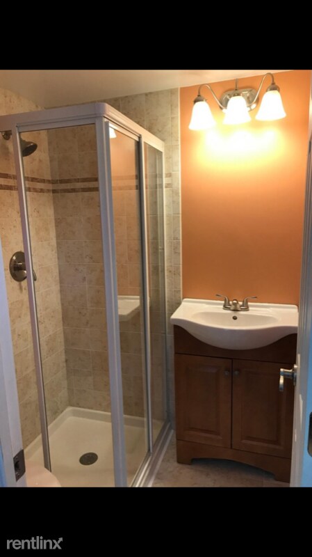 Building Photo - 2 br, 2 bath Condo - 4412 Euclid Ave