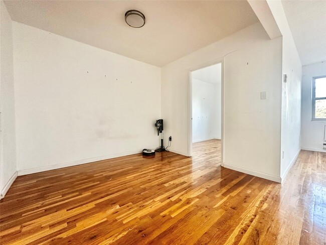 Building Photo - 211-32 23rd Ave