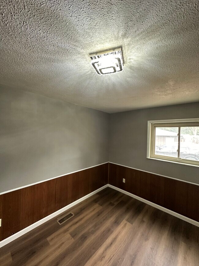 Foto del edificio - 5730 E 16th St