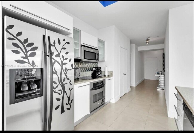 Building Photo - 888 Biscayne Blvd