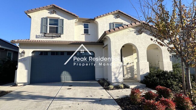 Building Photo - Spacious 5bd/3ba Folsom Home!