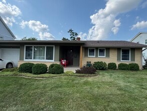 Building Photo - 260 Fern Dr