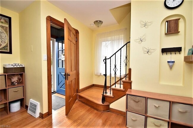 Building Photo - 2642 Queenston Rd