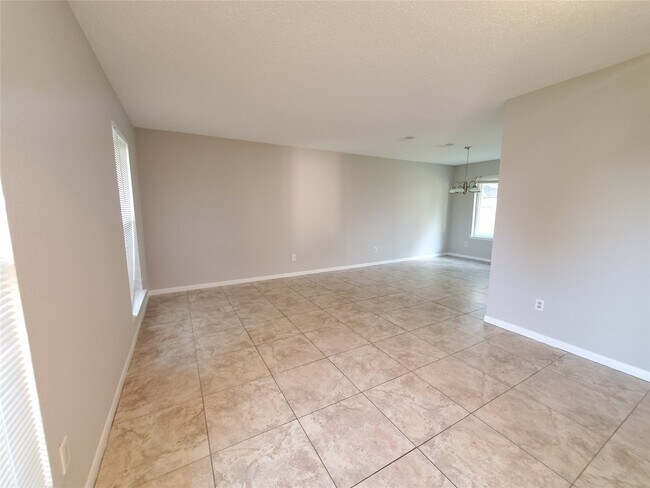Foto del edificio - 3323 Green Fields Dr