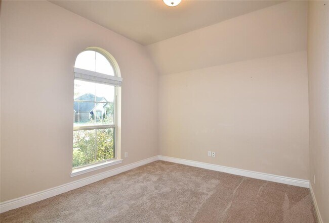 Building Photo - 13937 Palm Ridge Ln