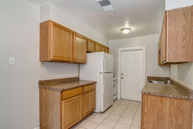 Building Photo - 6824 N 23rd Ave