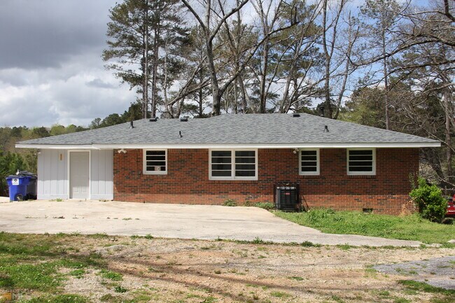 Building Photo - 6819 Shenandoah Trail