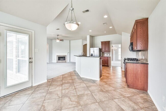 Foto del edificio - 15922 Azalea Shores Ct