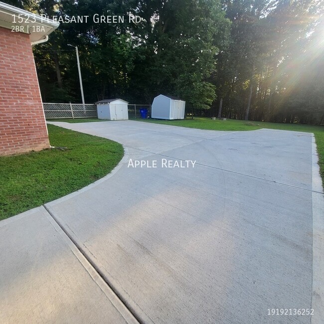 Foto del edificio - 1523 Pleasant Green Rd