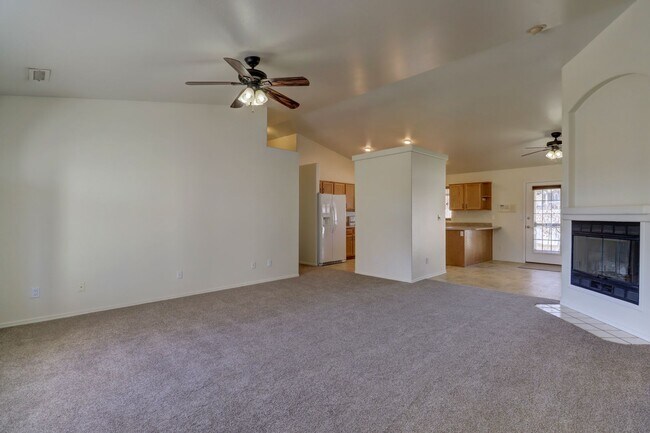 Foto del edificio - 5584 N Mesquite Dr