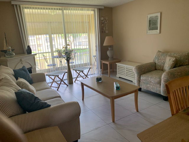 Building Photo - 6021 NW 61st Ave