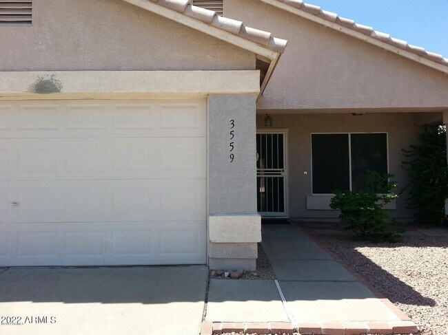 Building Photo - 3559 W Via Del Sol Dr