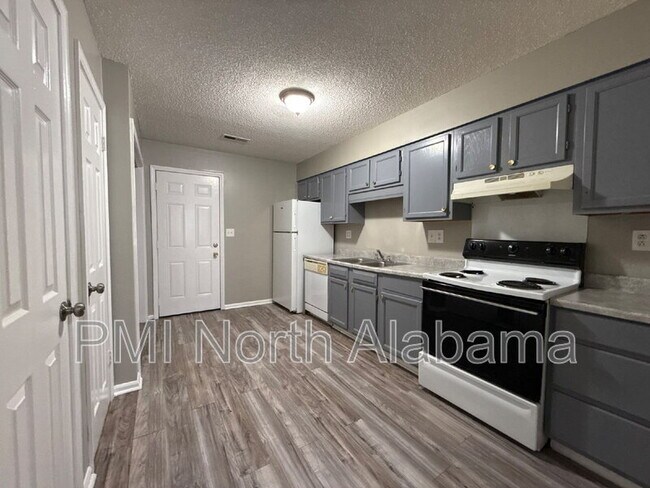 Foto del edificio - 4424 Torrance Dr NW