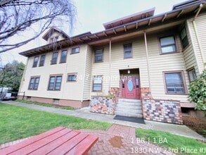 Building Photo - 1830 NW 23rd Pl