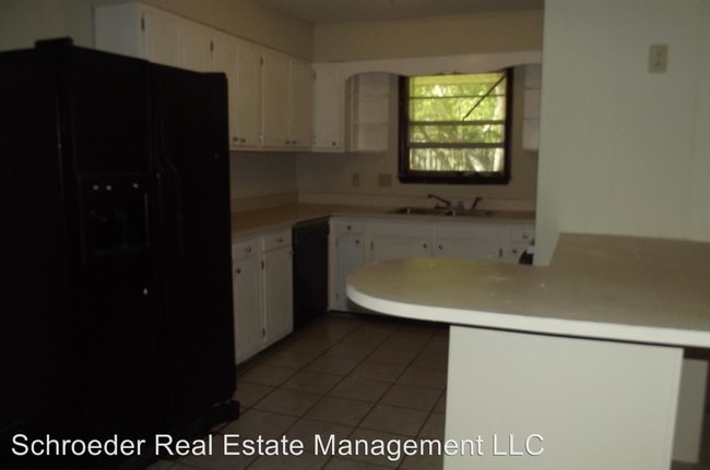Building Photo - 3 br, 2 bath House - 914 Beatrice