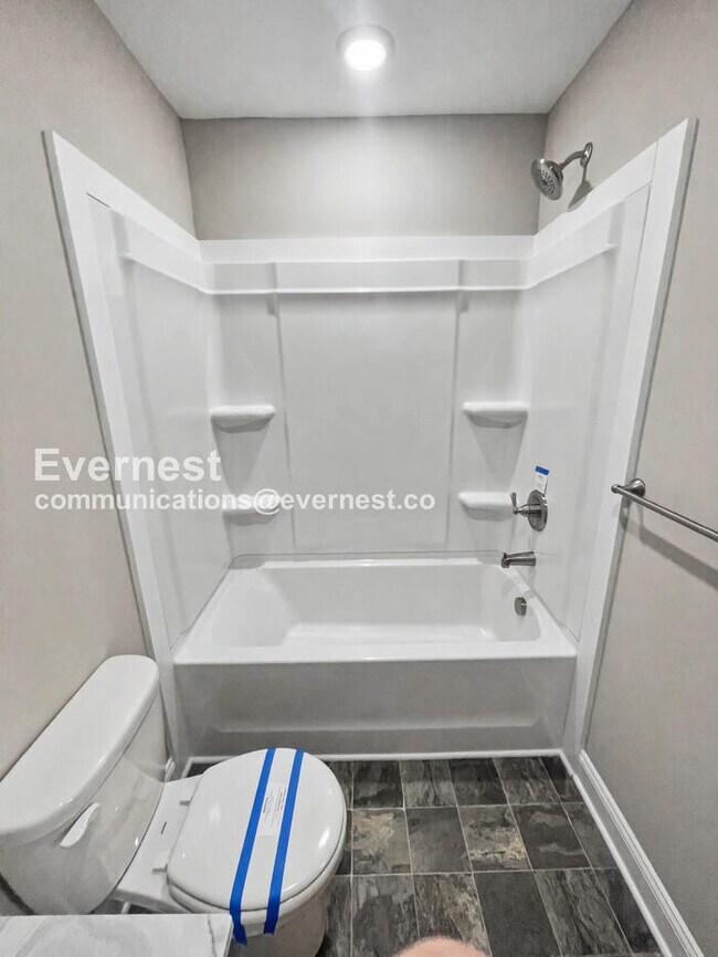 Foto del edificio - 3385 Polly Dr