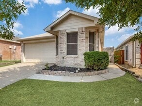 Building Photo - 1009 Savage Dr