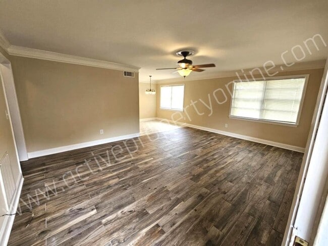 Building Photo - 3471 Vineville Ave