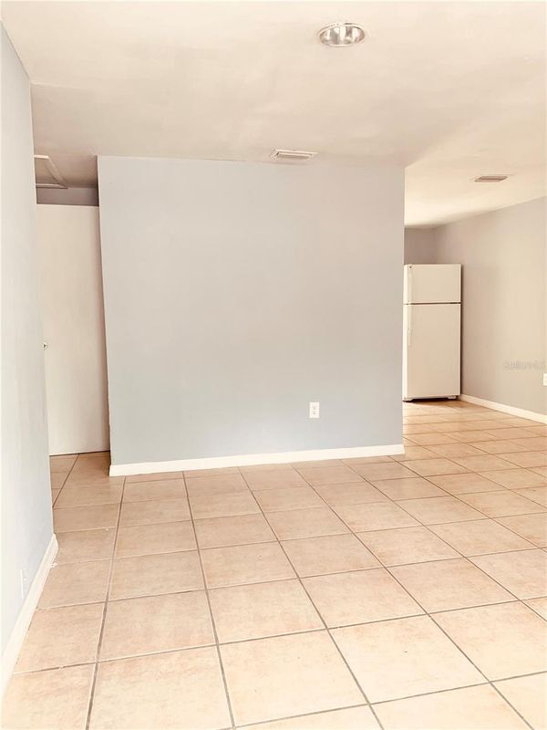 Foto del edificio - 8807 N Mulberry St