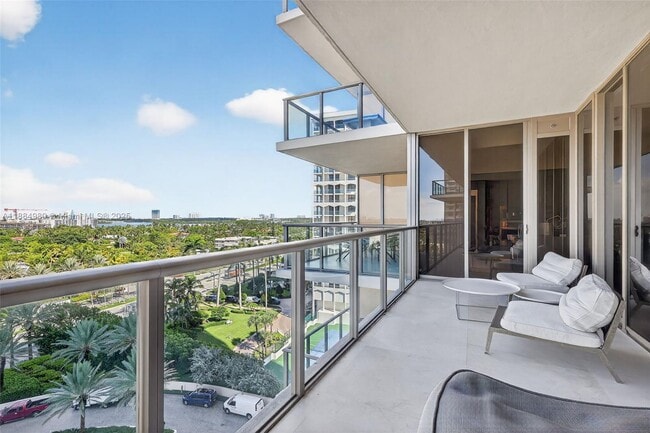 Foto del edificio - 9705 Collins Ave