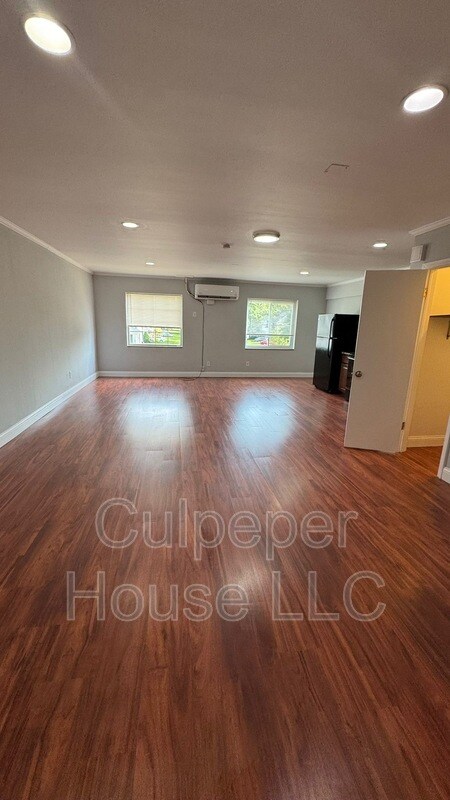 Foto del edificio - 2854 W Sylvania Ave