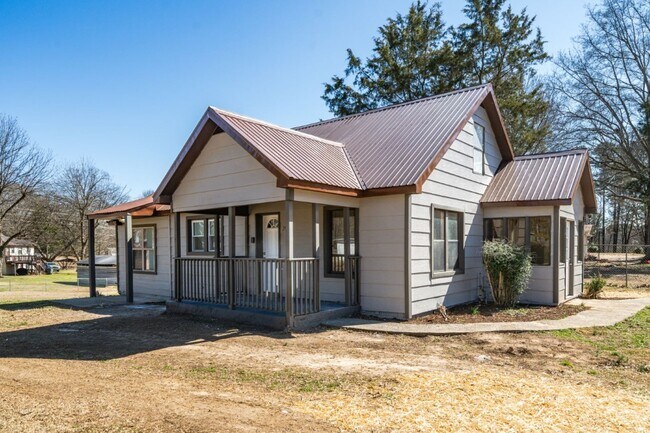 Foto del edificio - 3907 Midway Rd