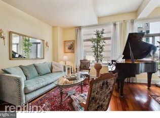 Primary Photo - 1500 Chestnut St