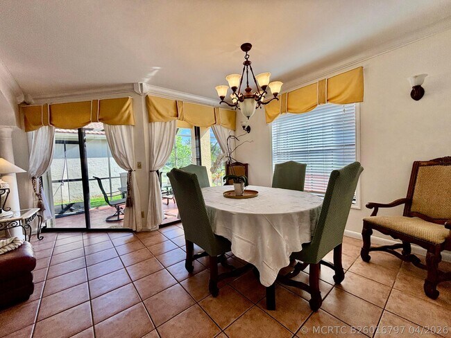 Foto del edificio - 1760 Shoreside Cir