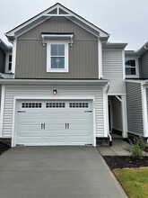 Building Photo - 191 Anise Ln