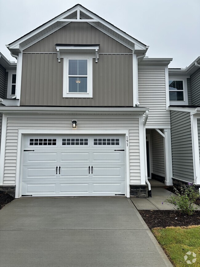 Building Photo - 191 Anise Ln