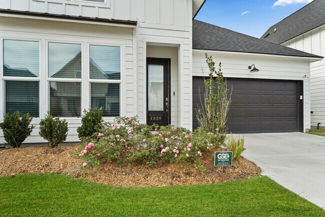 Foto del edificio - 1520 Tradewater Rd