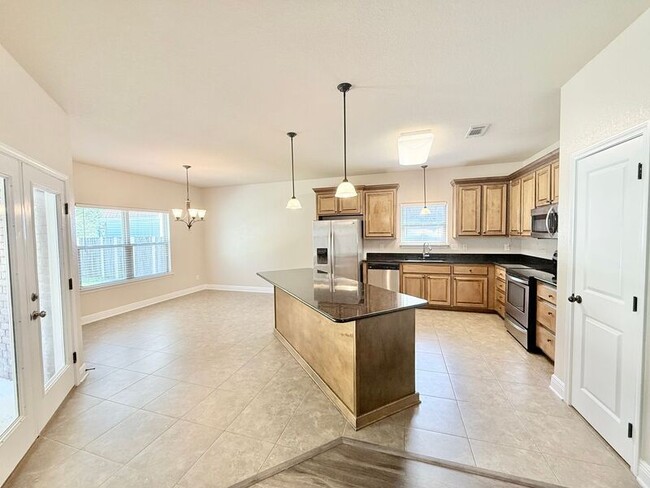 Building Photo - 5204 Parkside Dr