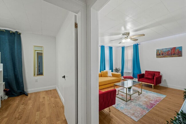 Foto del edificio - 21 Lord Ave