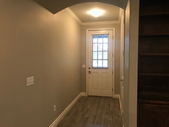 Foto del edificio - 7305 Nick St