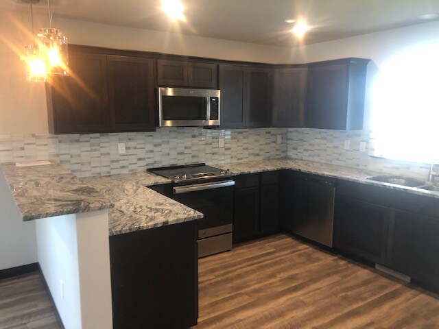 Building Photo - 1112 S Sun Devil Ct
