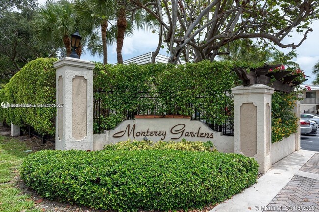 Foto del edificio - 8607 SW 68th Ct