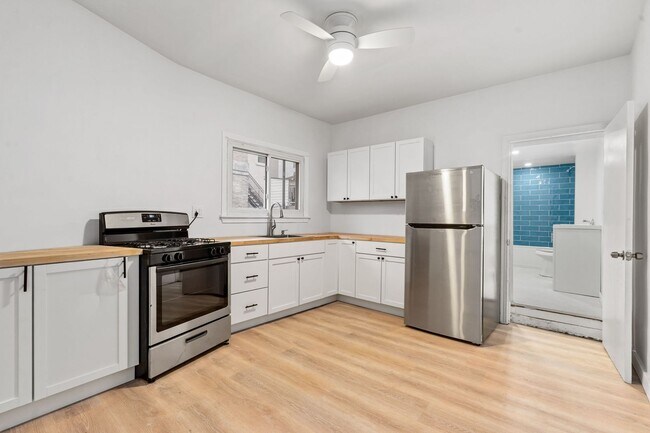 Foto del edificio - 4709-4711 Lorigan Street