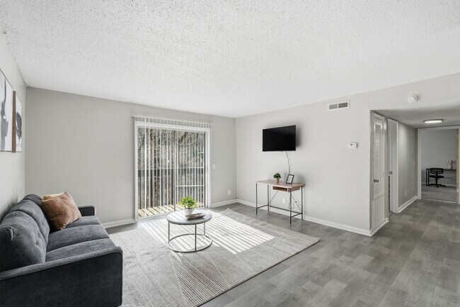 Foto del edificio - 1302 Stone Mill Cove