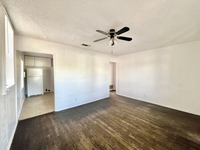 Foto del edificio - Cozy 2 Bedroom 1 Bath Home