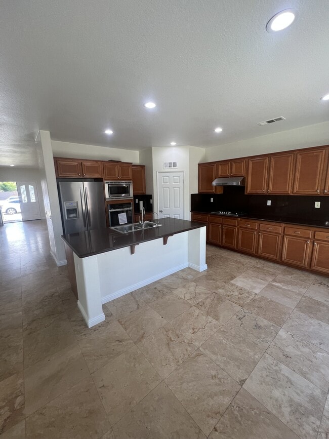 Building Photo - 13862 Camp Rock St
