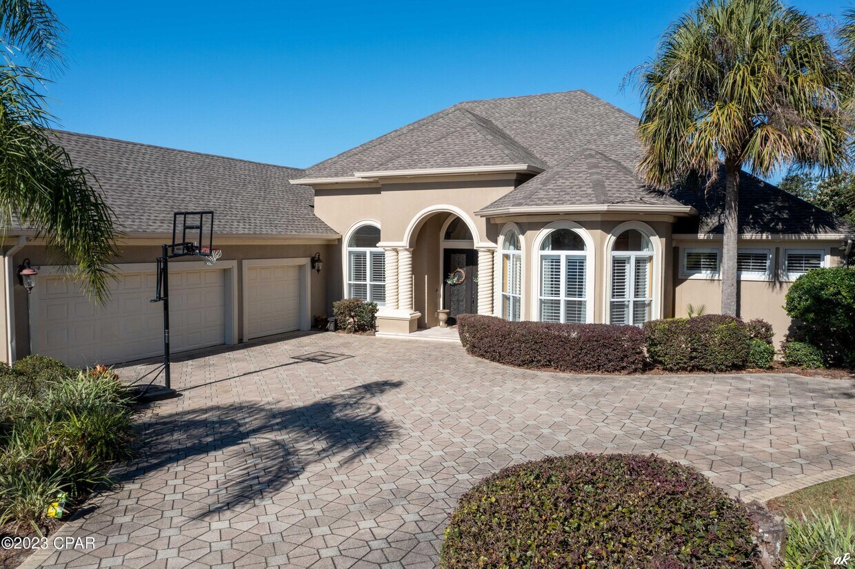 202 Golf Cir, Panama City Beach, FL 32407 House for Rent in Panama