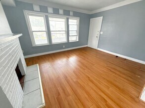 Building Photo - 4822 E 84th St