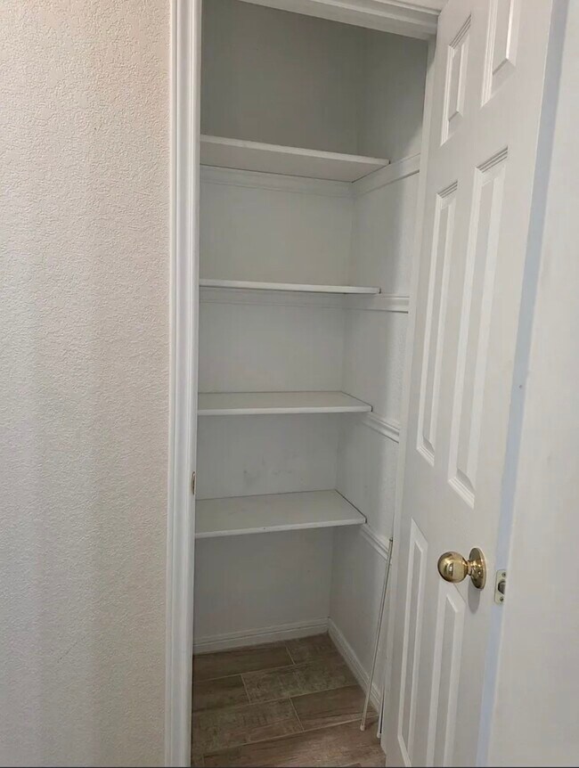 Building Photo - 3805 Llano Estacado Ct